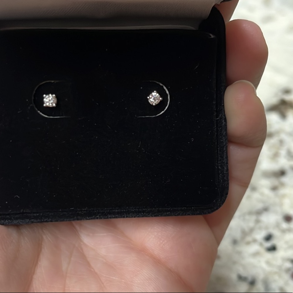 Diamond earrings